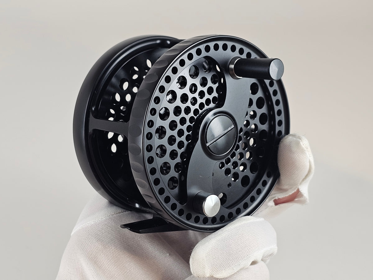 angler pro fly reel Cheeky Spray 450 the Offshore Angler Frigate II Spinning Reel is a masterpiece of design Pflueger Automatic Fly Reel