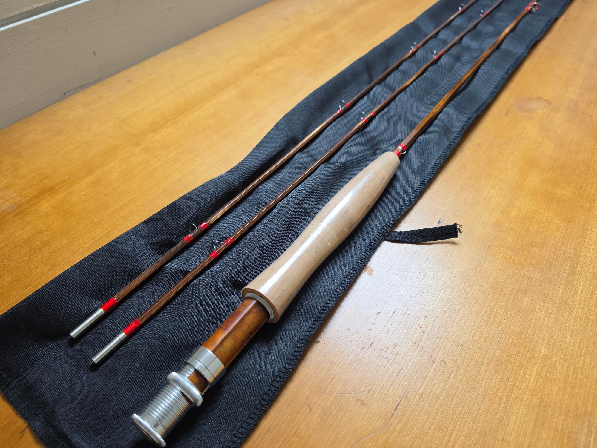 Dickerson 7012 taper bamboo fly rod cork grip burl wood reel seat side view