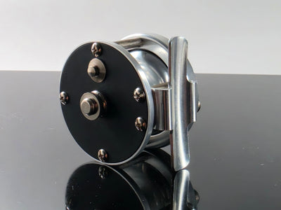 Anglers Roost VH1 Vom Hoffe fly reel top-down view reel foot aluminum construction