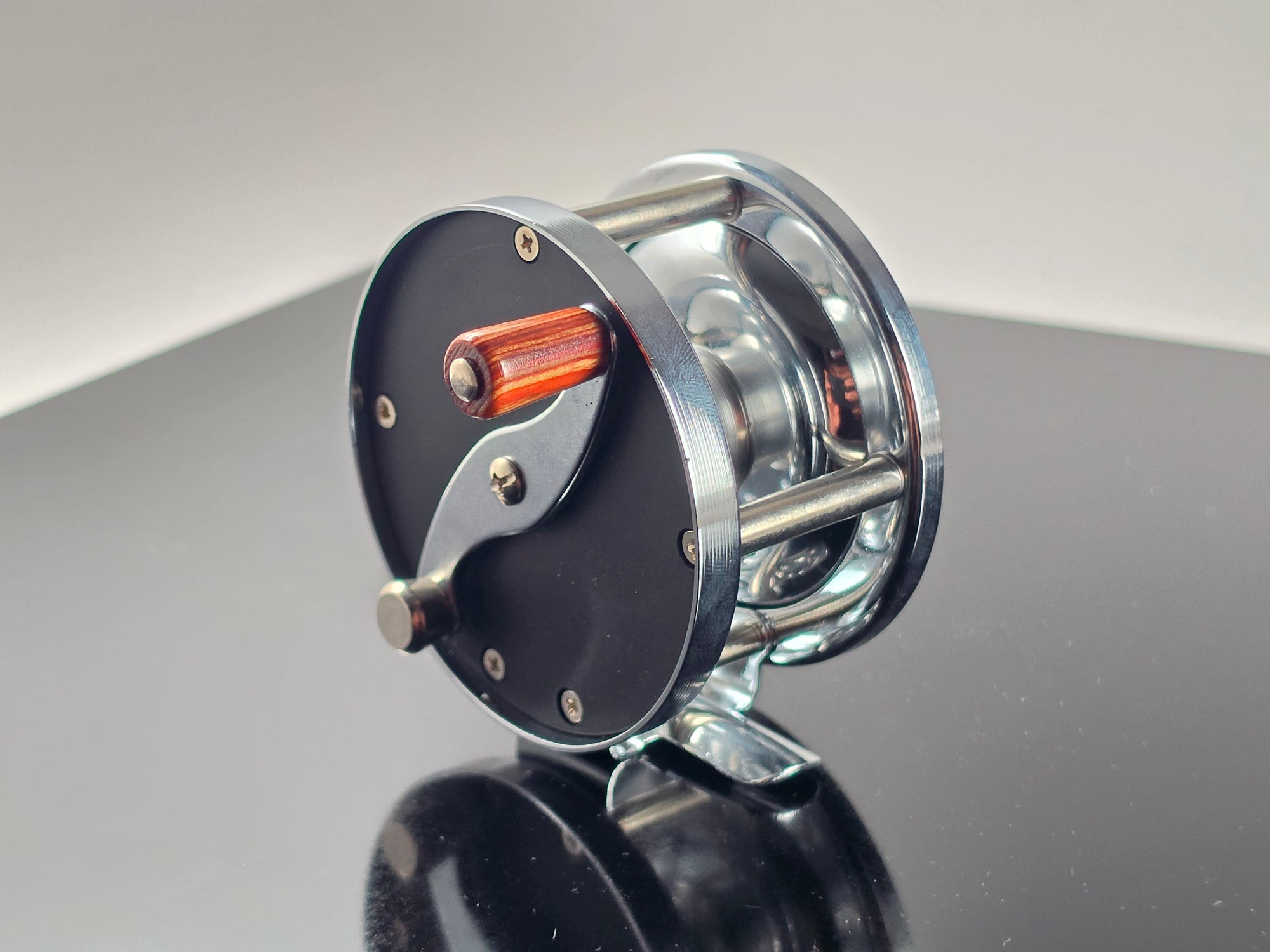 Anglers Roost VH2 Vom Hoffe single action fly reel front plate wood handle S-curve arm