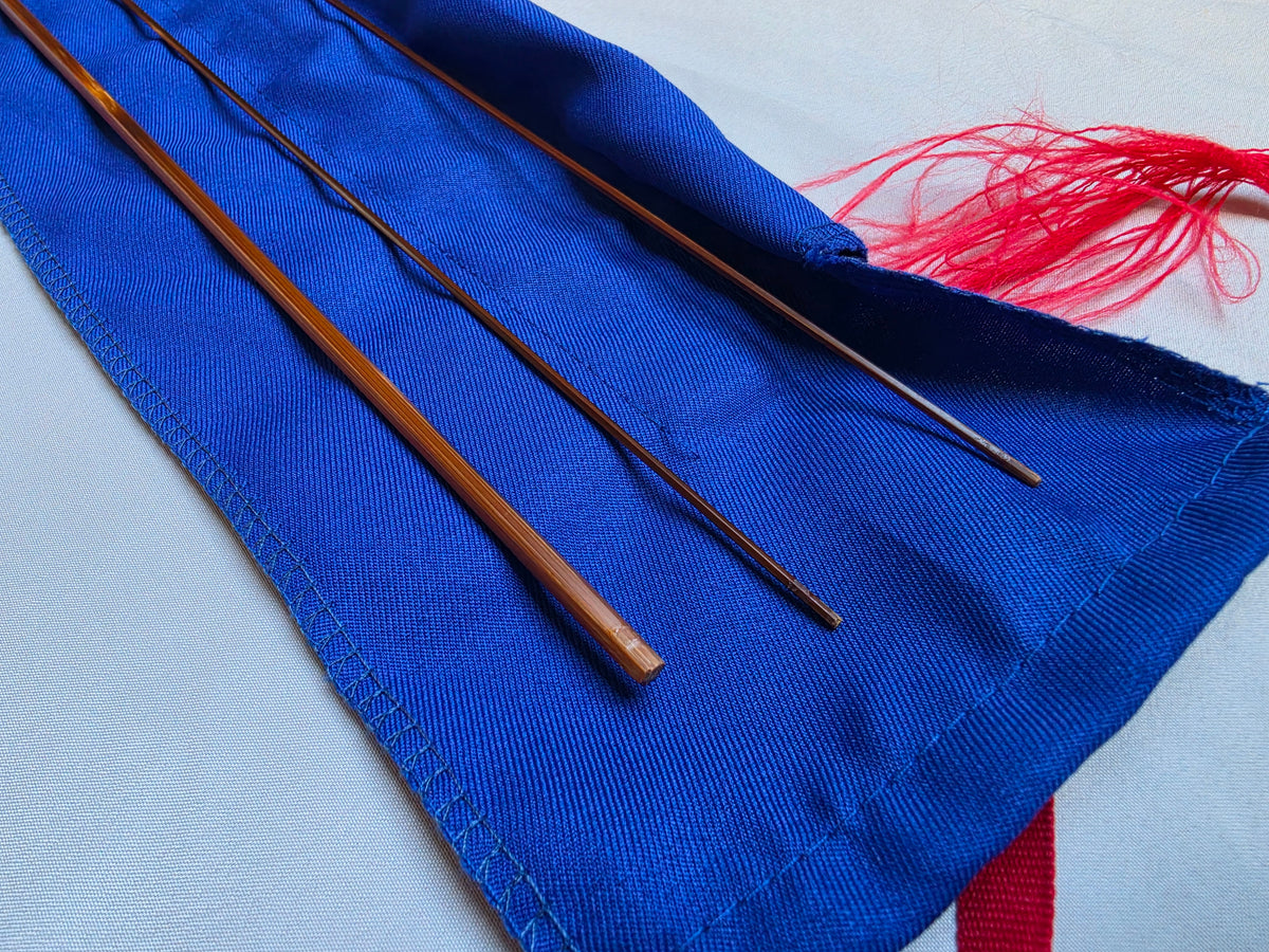 Payne 97 taper bamboo fly rod blank, 7'0" 4wt, two-piece with two tips, in blue cloth rod bag